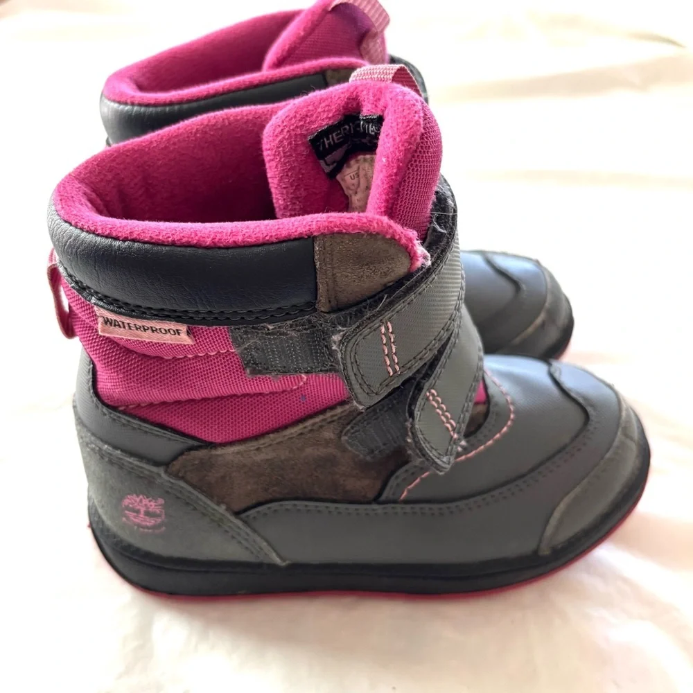 Timberland SnowBoots Fleece lined Gray Pink SZ 10.5 Used but decent condition